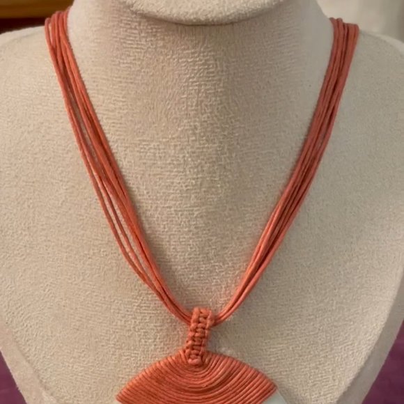 Mother of Pearl Medallion Pendant - Picture 3 of 4